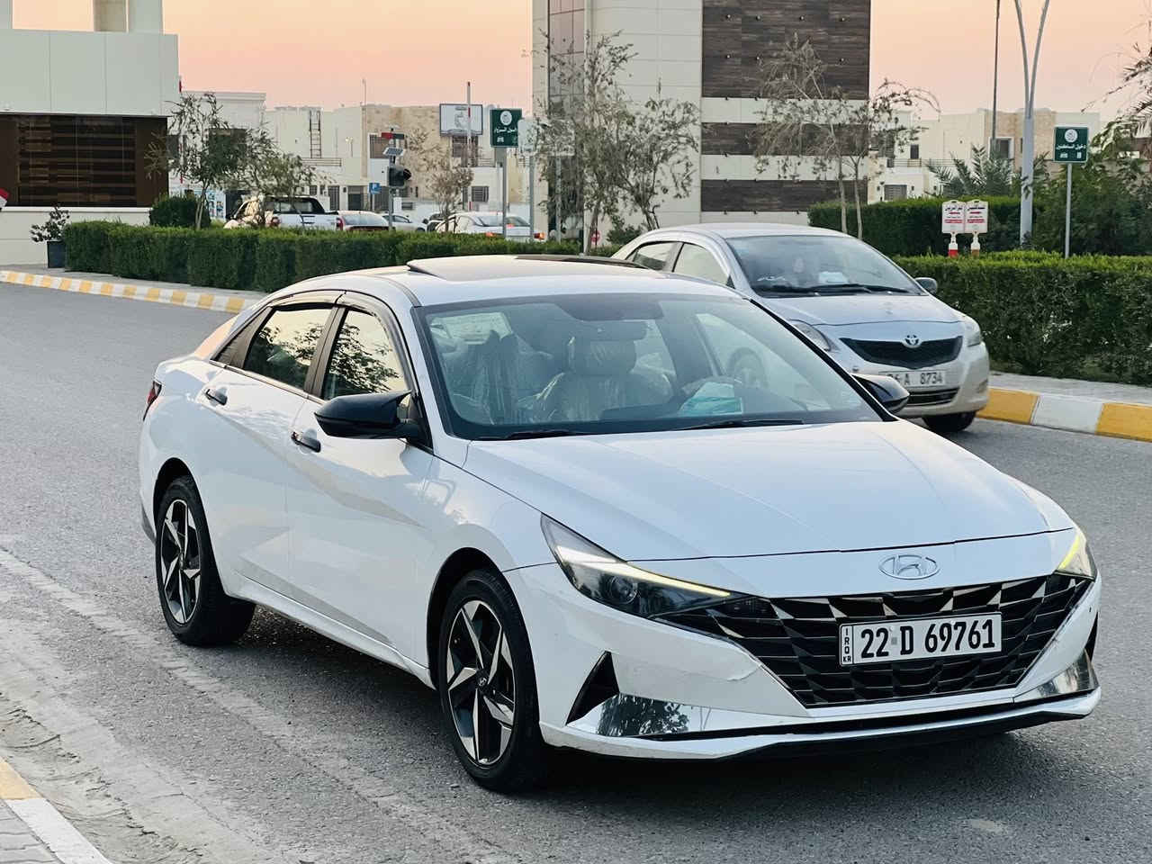 السلام عليكم…اعتذر عن الاقساط والوعده..
للبيع بسعر مناسب جداً 154….
هونداي النترا 2021 خليجي لون ابيض ثلجي رقم اربيل دولي سنويه جديده لغايه 2028 شرط التحويل…سياره خير من الله حيل حلوه واحلى من الصور…فول مواصفات1/1 اعلى مواصفات بالنترا 
بصمه وسلايت وويل كروم حجم 17 لد بالايت وبك لد تبريد قطعتين تشغيل عن بعد وبعد بيها هواي مواصفات مايحتاج اذكرها…ماشيه 77km حقيقي شرط الفحص…سياره جاهزه مجهزه بدون نقص…
محرك 2000دوش المرغوب مامفتوح شرط
كير at مامفتوح شرط صدر جديد طخم تاير جديد تبريد ثلج تدفئه نار…
بيها هلال الجاملغ الخلفي مع باب الخلفي بدون قطره داخل شرط والباقي مكفول…
السعر 154 وبيها مجال 
مكاني صلاح الدين تكريت 
للاستفسار ***********
