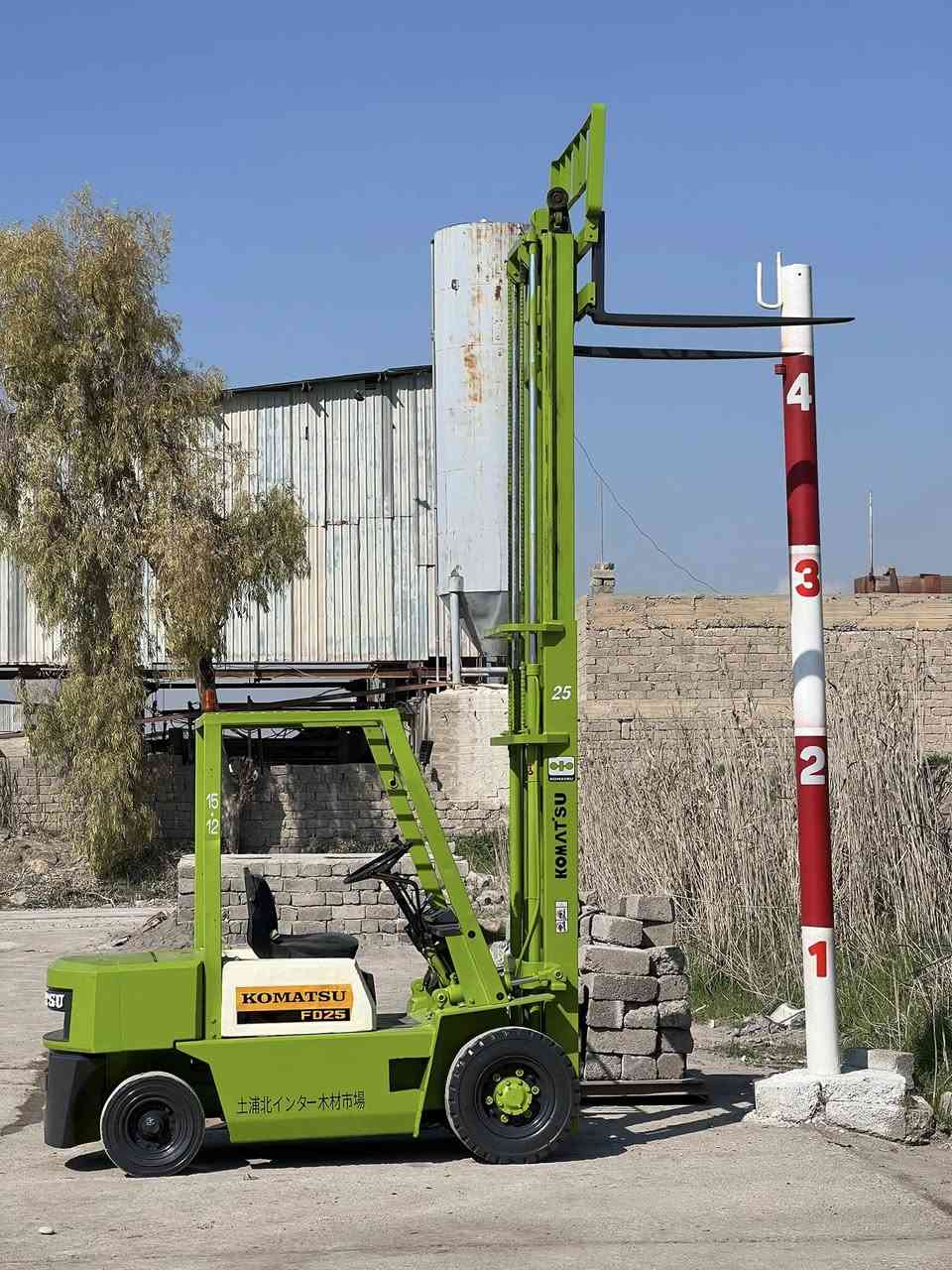 للبيع رافعة شوكية كوماتسو موديل 1991
طنين اونص جوب عالي حركتين 
كير محرك اكسن بشرط 
سعر 40 ورقة 
للاستفسار اتصال ***********📞
