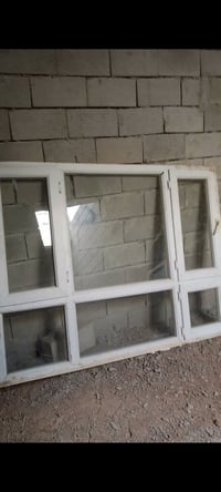 شبابيك البيع العدد 4  ثنين  طول مترين وعرض متر نص ثلث متر نص ب مترونص ...