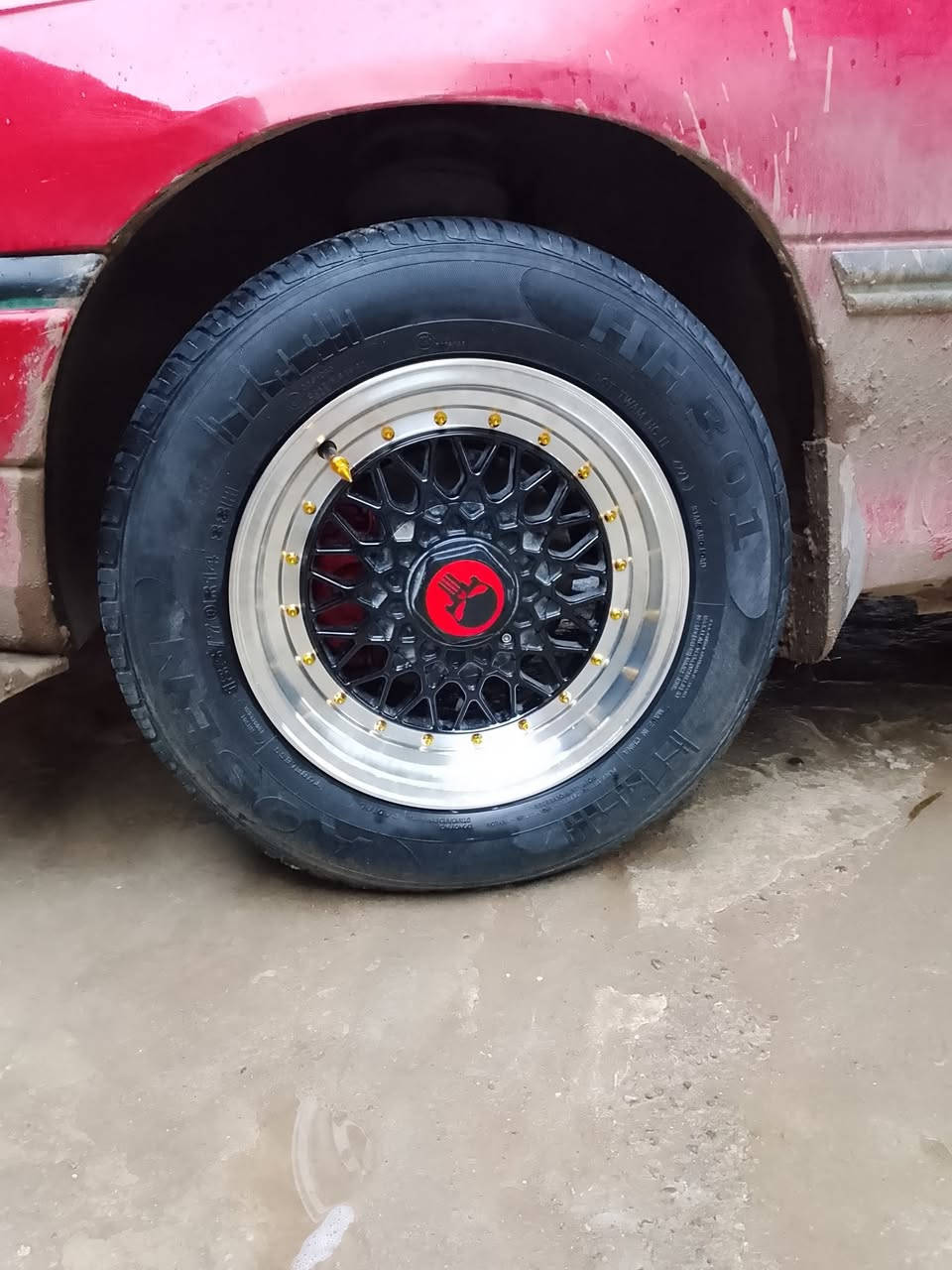 ويل رياضي جديد صارلو شهر  من شديتو  ابيع او اعرض  ويل مصطر بس يكون جديد لا تعبان ***********
