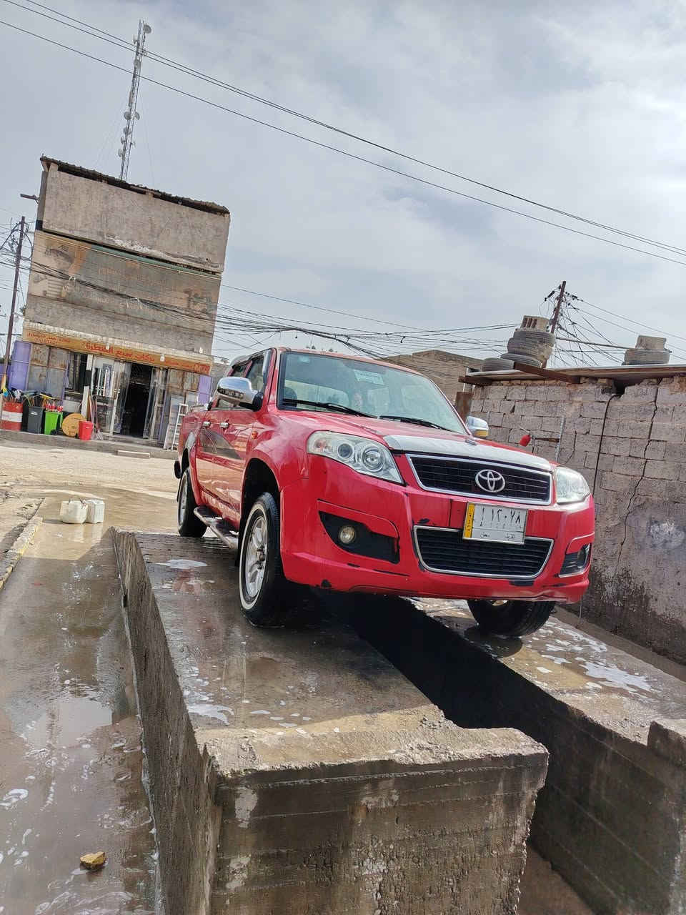 سلام عليكم بيكم صيني اسكاي للبيع مديل 2012 سعره 60 ورقه وبيه مجال للشراي سياره جاهزه مابيه نقيصه بس التبريد عاطل رقم السياره نجف ومكان السياره نجف سنويه لغايت 2027 رقم المبايل ***********
