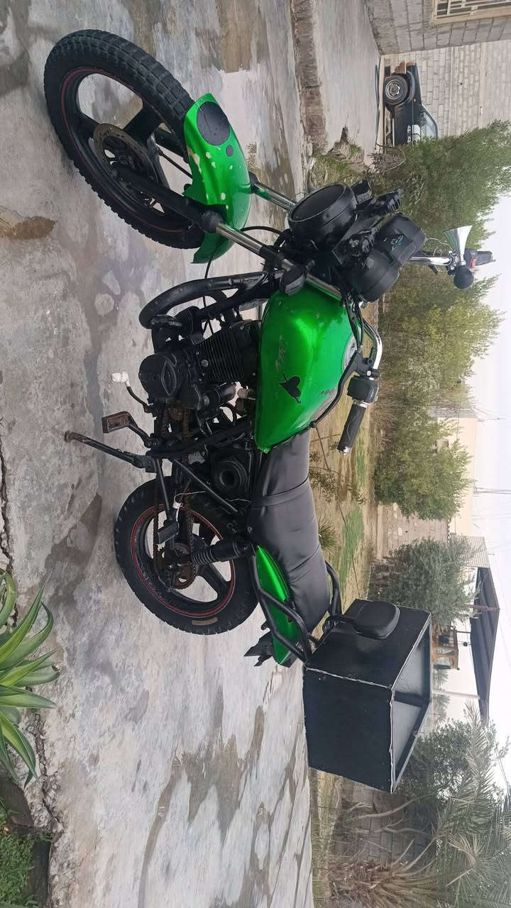 سلام عليكم دراجه للبيع دايون موديل 2017 بدون مكان واسط الصويره رقم الهاتف ***********
