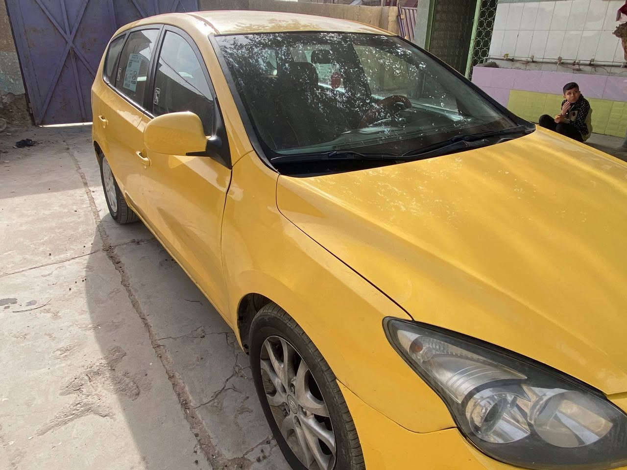 النترا تورنج موديل 2009 بغداد وارد امريكي ليبل واحد السنويه لغاية 2030 الهيئه مصفره محرك گير مكفول ومحرك 2000 والسياره باسمي السعر 75 دولار العنوان : بغداد الشعب. الهاتف: ***********
