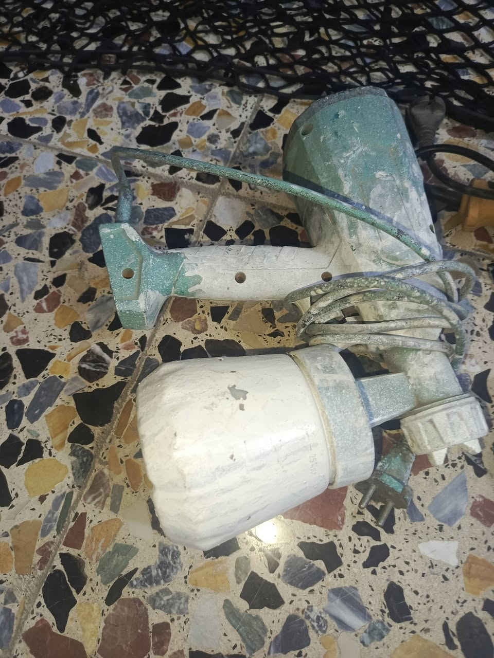السلام عليكم اخوان كوز متك الشباب 😂😂😂 
اخوان غراض للبيع ملاحضة ابيع شلع ابيع شلع
1شبجه سوده 2 جهاز مال صبغ كهرباء 3كوسرة بولش كهرباء 4 هورنات 4 قطع وياهن صفاره 5 صوندات 6 اشاره بنيد  7 سهم ابيض 8 كب استدات 31 كب 9 زنون 3 قطع بلجيس 10 ابلوجكترات 5 نوعيات شغالات كلهن 11 ابلوجكتر فحل 4قطع زوجين شغالات  12 جكات 3 قطع 13 ويل اسبانه 3 قطع 14 ماسحات 3 قطع 15 هووك2 قطعتين 16 شمسية 17 شيال مال درع امامي زوج تفصال اثخن راصطة وقطعه ابلادية هنة وبراغيهن واشراتهن 18 زارية مال باتري  19 صوندة فارة غسل 20 متر شرط اصليه 21 دوشمة كشنات جديدة 22 استدات 13 عددهن 30 او اكثر كامل استد ونت 23 اكلوبات عددهن 20 كلهن جدد وسيت اكلوب بعدة بلكارتونة  قفايص وكلبسات علاكه كاملة بيهن بل 50 جيس اسف علئ  الاطاله اخوان ابيعهن شلع قيمهن كلهن واني بخدمتك اضافة الئ اكلبس كشنات وياهن كيلو كامل مكاني بغداد الحبيبيه هاذة رقمي *********** واتساب متوفر قيمهن وتعال اخذهن
