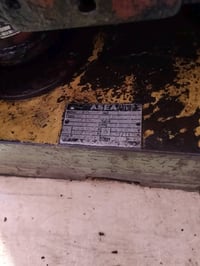 ماكنة خراطة للبيع ألمانية الطول متر ونص العنوان بغداد