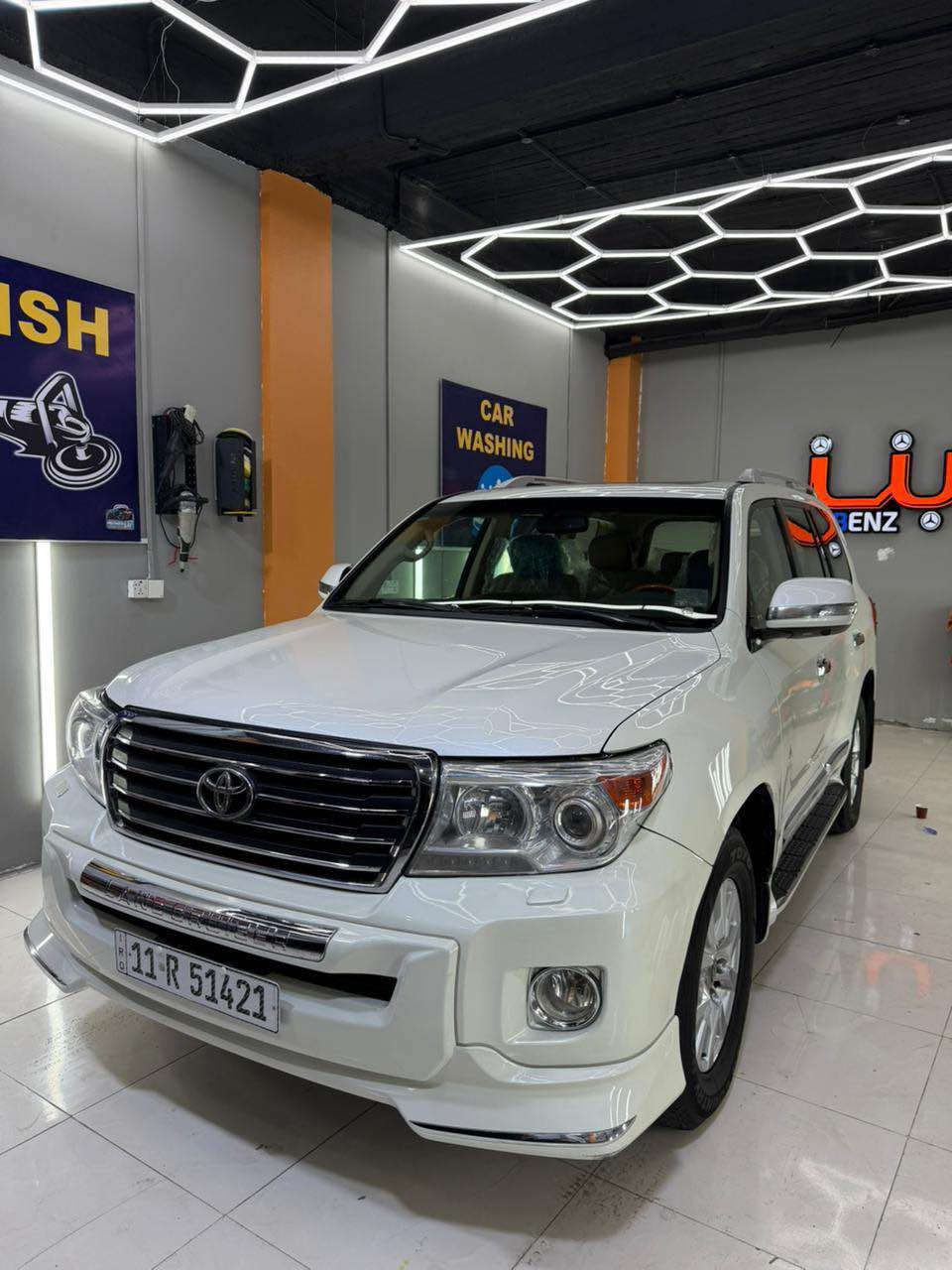 السلام عليكم 
للبيع سيارة لاندكروز جكسار للبيع
 موديل ٢٠١٢ أصل رقم بغداد دولي 
هزه و سنويه جديده تحويل ثاني يوم المكينه ٦ سلندر
حادث باب مدكر
 كير كفاله حداده توب طخم تاير جديد تبريد تدفئه توب السيارة جاهزه جديده سعرها 315 ورقه  
📞***********
 مكان السياره البصرة البصرة, العراق
