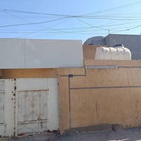بيت مساحه 150 طابو صرف  الواجهة 7ونص الإنزال 20  المكان العبيدي قرب عم...