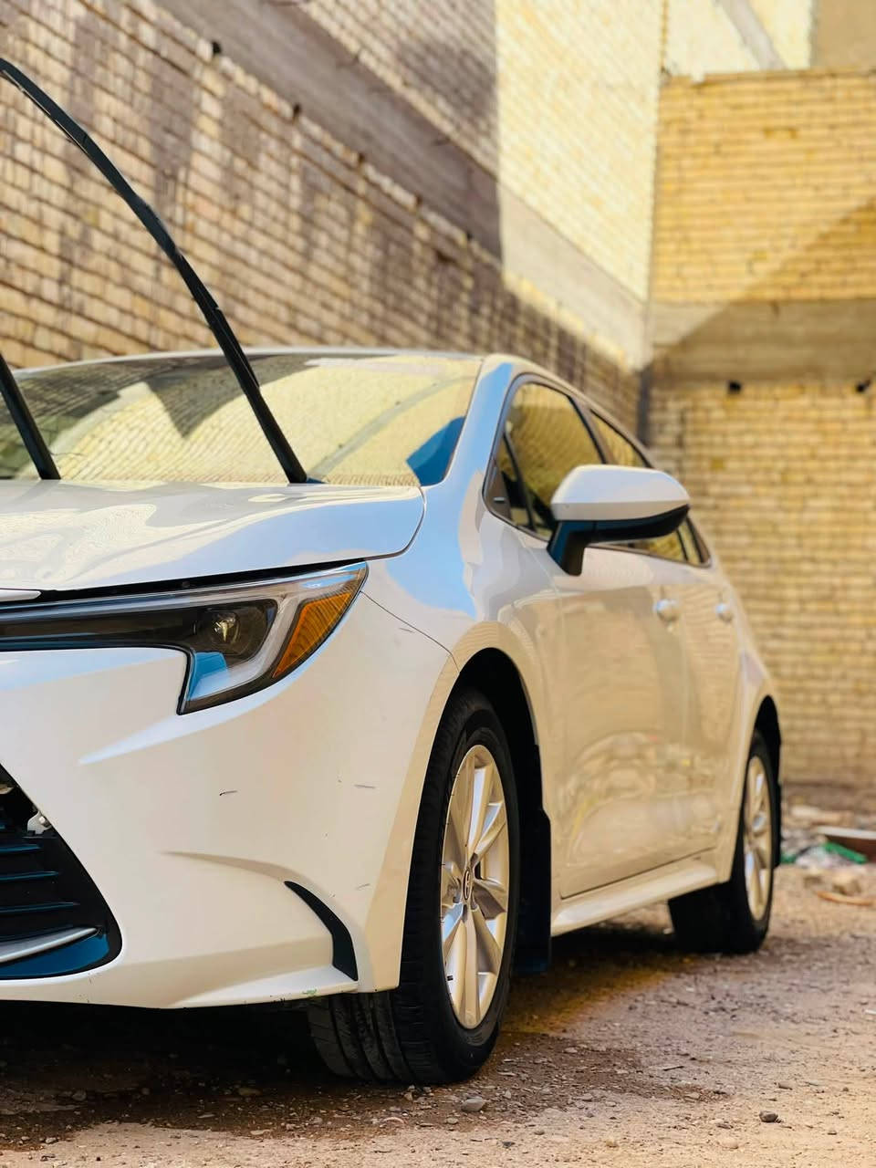 السلام عليكم  (للبيع فقط )
كورلا  هايبرد وارد امريكي  مديل 2024  ياباني وليس صيني  بغداد باسمي ماشيه 29 
مواصفات  نص فول 
ويل كب حجم 16 اصلي 
بصمه تشغيل بصمه ابواب  بصمه جنطه
رادار 360 كل الجوانب وباقي المواصفات معروفه
حادث دعاميه فقط ومبدله نفس الون اصلي بدون صبغ السياره بدون دواخل بدون تكحيل بدون تبديل 
ايرباك برده ودركه  
والباقي كفاله عامه من الشخط 
السعر (162) وبيه مجال بصيط 
 عنوان بغداد  الكرخ حي التراث 
الهاتف ***********
