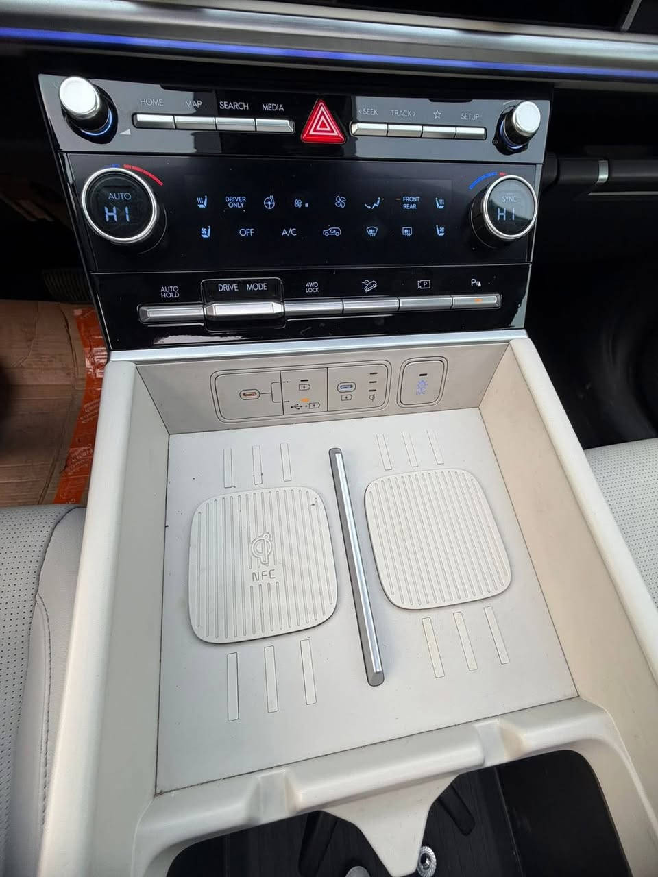 للبيع / عرض خاص على Hyundai Santa Fe 2025
أفخم وأقوى SUV حالياً بالسوق �

 *********** 📞موجود 24ساعة

✔️ شكل جديد مربّع يخبل 😎
✔️ شاشة مزدوجة + داخلية فخمة
✔️ فتحة بانوراما كاملة
✔️ 3 صفوف (عائلية ومريحة)
✔️ كامرات 360 + أنظمة أمان كاملة

🔥 سيارة تجمع القوة + الراحة + الفخامة 🔥

💰 السعر: (235)
📍 المكان: (بغداد الأمين الثانية )
📞الاستفسار: خاص ***********

⚡ فرصة ما تتعوض — سيارة 2025 زيرو / شبه زيرو
🚀 توصلح للبيت والشغل والسفر
