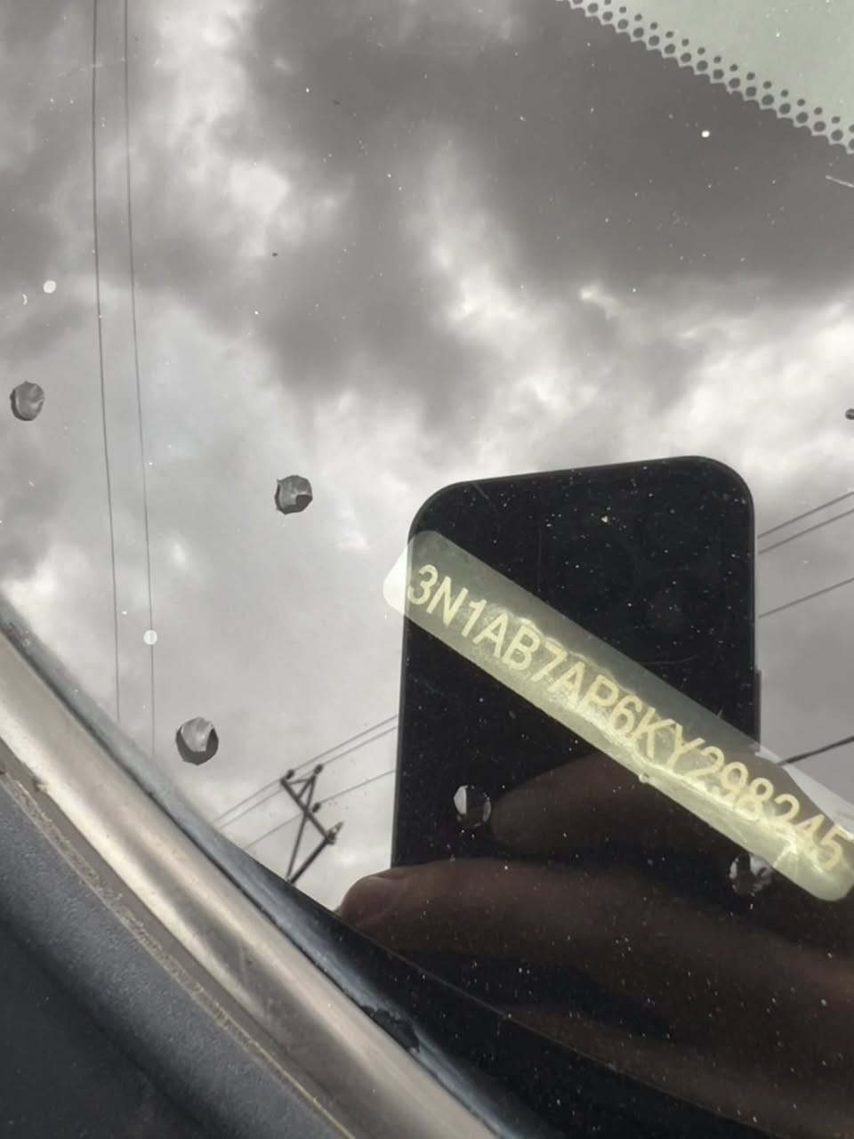 نيسان سنترا 2019 فئة SR كندي فول بدون فتحة 

محرك 1.8 المرغوب

گير محرك تبريد شرط

اقتصادية لا دوانز ولا محسن 

طخم وحدادية كله جديد

باتري جديد 

سيارة كاملة مكملة من كل النواحي 

ماشية 72 الف ميل قابل للزيادة

مواصفات: 

- اشاير بالمري
- بلاجكتورات
-ويل كروم بلادي
-بصمة تشغيل
-بصمة ابواب
-بصمة صندوق
-شاشة بلادي تدعم كار بلي واندرويد اوتو
- نظام قيادة سبورت 
-تحكمات ستيرن
- مثبت سرعة
- رادار امامي
- كامرة خلفية دوارة 
- تدفئة كشنات
-تبريد بيانو
- قفل مركزي تلقائي
-داخل مخمل مطخم ازرق بلادي
- سبير واطفائية ومثلث 

 ضررها :
بوند صبغ + شبر بالجاملغ الامامي ورصعات وملاحظات بسيطة بالقشر 
بيها رشة تيزاب صفحة السايق الجاملغ والتكمة موضحة بالصور
تقرير موجود 

سعر 119$ وبيها مجال للطيبين

رقم نينوى جديد سنوية بأسمي
مكان موصل
***********
