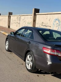 كامري ٢٠١١ • صبغ عام • قير وموتور بخير