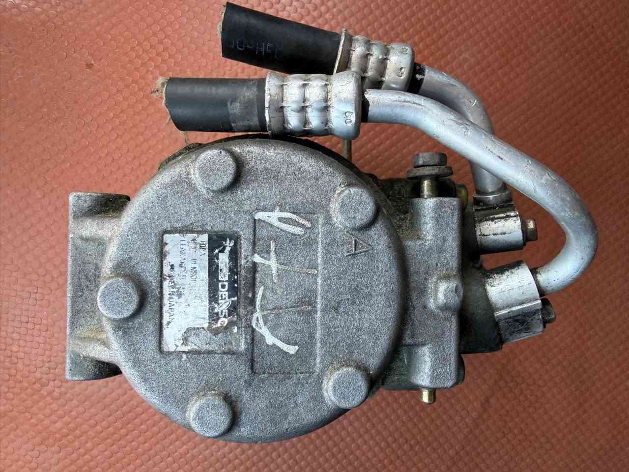 كمبريسر ونجي 4 حجم 15 ركبه كصيره حاويه ما مشدود ابدا ما مشتغل 150 وبي مجال ***********

