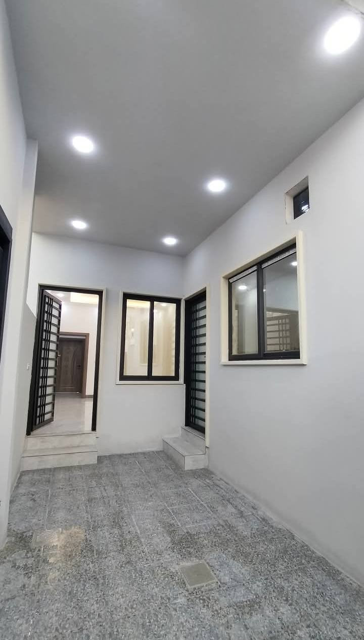 دار للبيع بيارمجه الشرقيه الثانيه حي الحريه مساحه 110الدار بناء حديث مامسكون زيرو  نظام دكتات وسبالت وكامرات شرط التحويل طابو الزهور الاتصال ***********اسياسيل 
***********كورك 
أبو عبدالله التفاصيل بالصور
