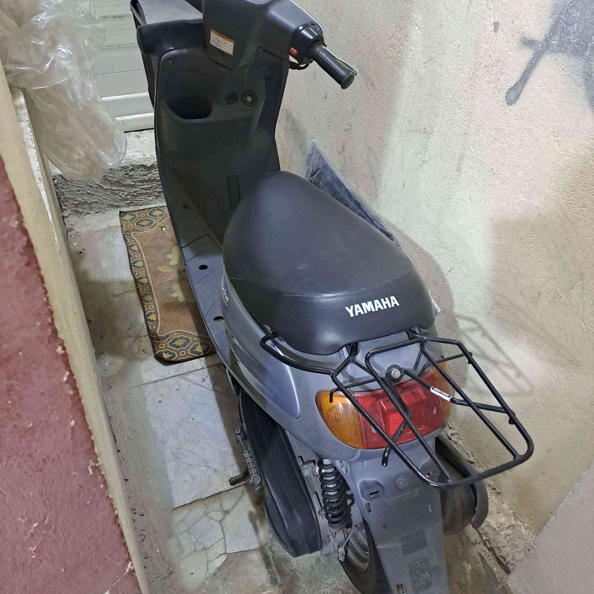 سلام عليكم دراجه منغولي البيع الدراجه صارلهه سبوعين من طالعه من المعرض جديده ابمعنه الكله بس اشتريد سياره واريد ابيعهه كلهه شغاله الدراجه لايت اشاير هورن كيج بانزين بس كيلو متر واكف مكاني حي الحر مقابل جامعت اهل البيت الرقم ***********
