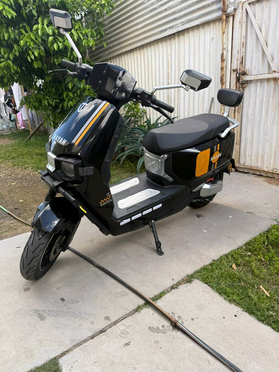 السلام عليكم وحش الكون ريان تالج موديل ٢٥ المعروف لايعرف للبيع سعرها ٩٥٠ وبيها مجال مكاني بغداد اي استفسار ***********وتساب محمول للشراي فقط 