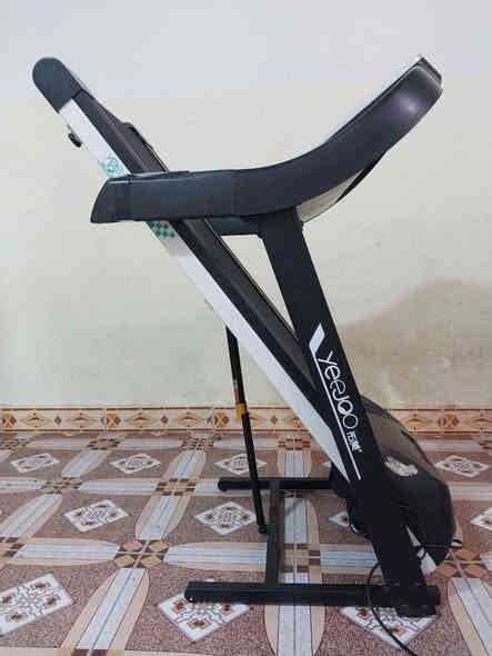 جهاز جري كهربائي مستخدم قليل كلش نضيف وشغال 100%
تحكماته كله شغاله سرعه من 1ال  12.0
يتحمل وزن 100 كيلو
السعر ١٧٠
البصرة 
رقم ***********
