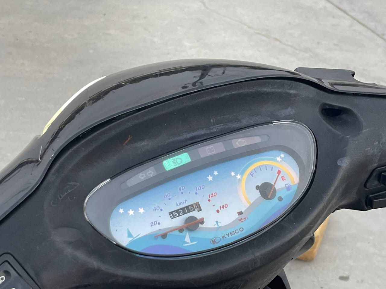 سلام عليكم شباب دراجه كامكو فحل للبيع موديل 2016  مكفوله كفاله عامه العنوان ميسان 🤎 .      للستفسآر   ***********
