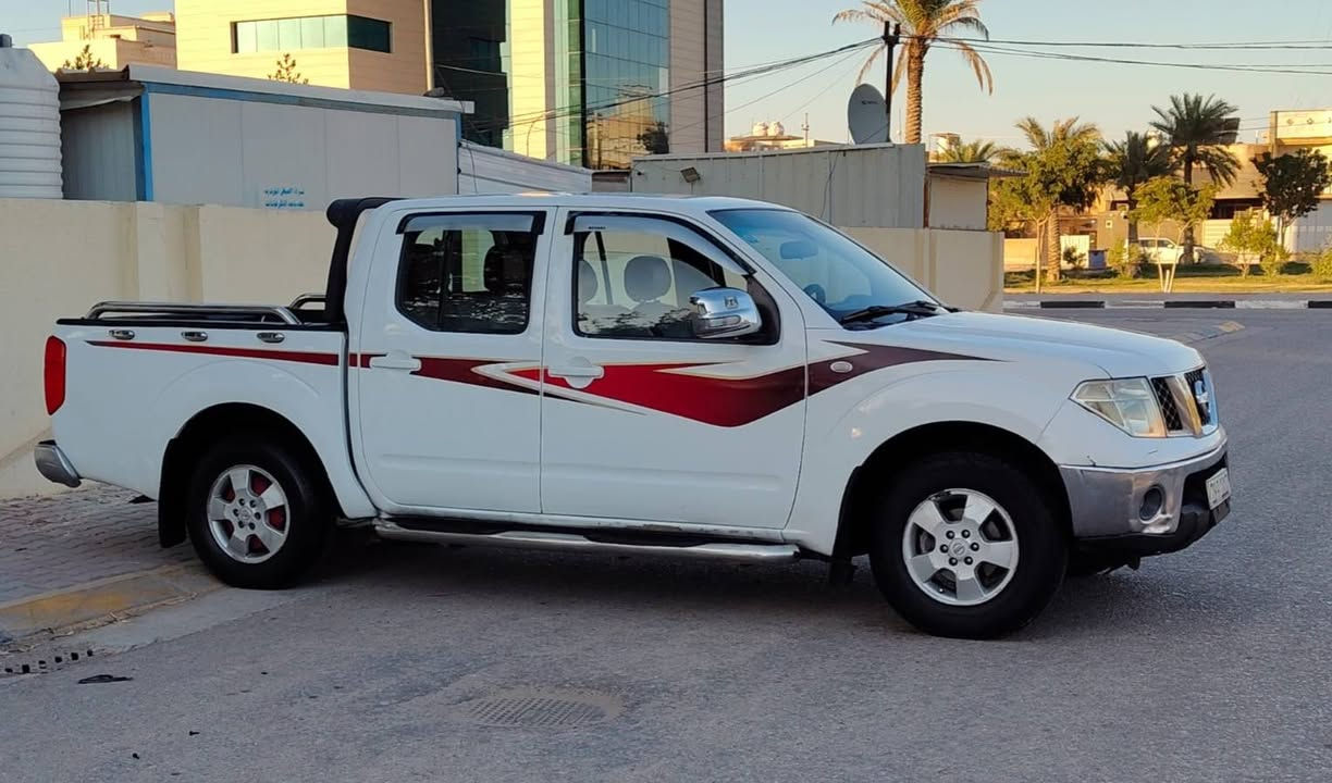 سلام عليكم للبيع بيكم نيفاره كفاله ضربه وتبديل الغايه2029 رقم نكليزي سعر 90 ستفسار أكثر *********** عنوان سياره كربلاء موديل 2010  سياره جديده وجاهزه من كلشي  كير محرك بلاد رقم بغداد نكليزي تبريد ثلج حداديه تخم تاير تبريد سياره جديده
