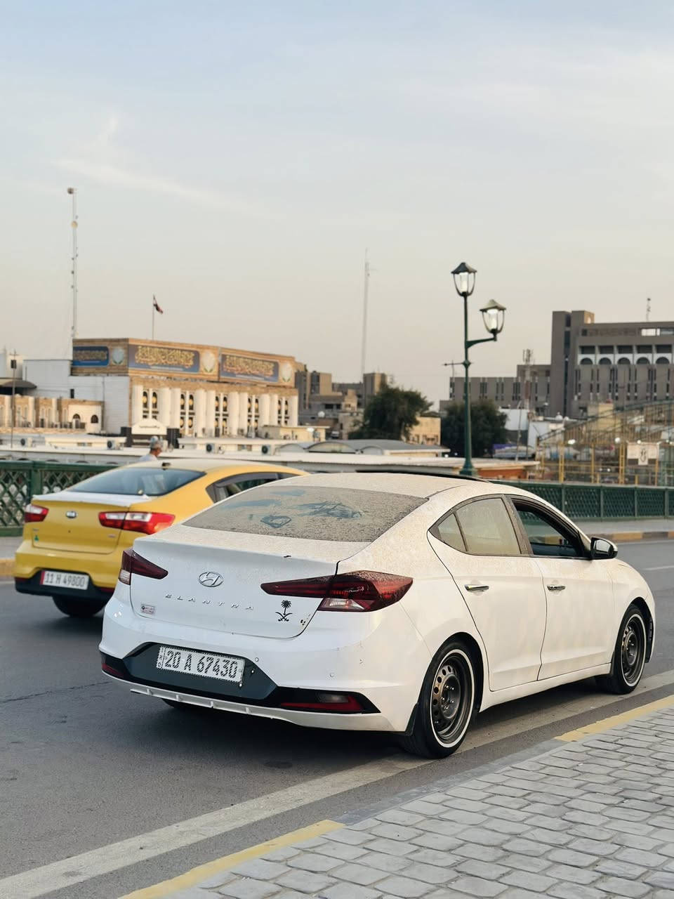 النترا 20  خليجي
ماشيه102 حقيقي 

سياره جاهزه كير مكينه  تبريد تخم تاير. حداديه 

سياره بدون  دواخل 

بيه بنيد مصبوغ بدون فتح 

وجاملغات خلفيه 

وبيه بارد بل قماره 

سياره فول 

سعر 130$ مكاني بغداد 

***********
