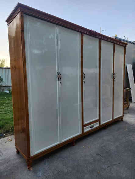 للطلب والاستفسار راسلونه خاص او واتساب ***********
دزوا صورة الموديل وشنو تردون صاج لو ابيض وتدللون
