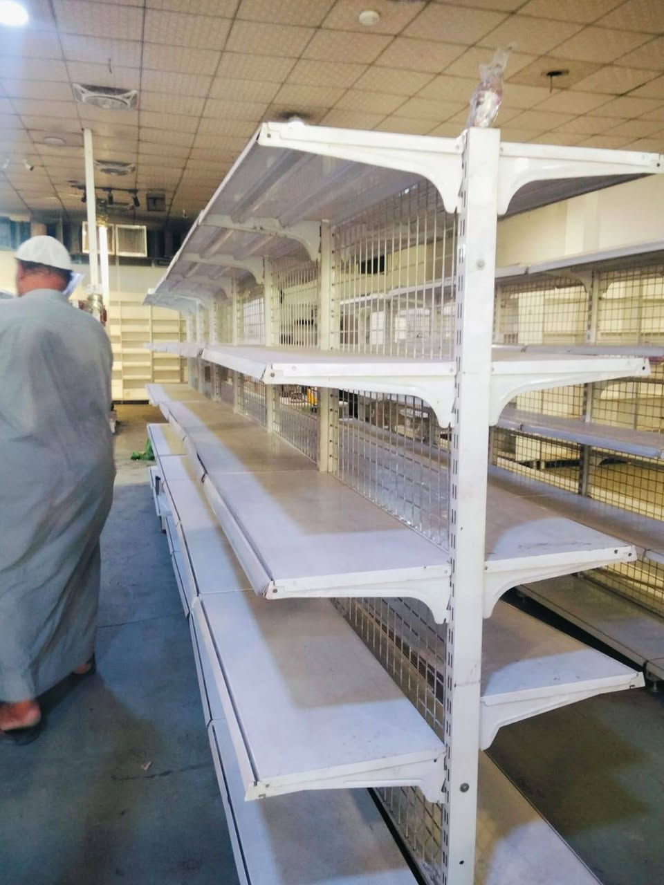 سفينات وسطيه تركي الثقيل ابو جسرين اكو حسب الطلب الشراي يتصل العنوان بغداد واكو توصيل ***********بي واتساب
