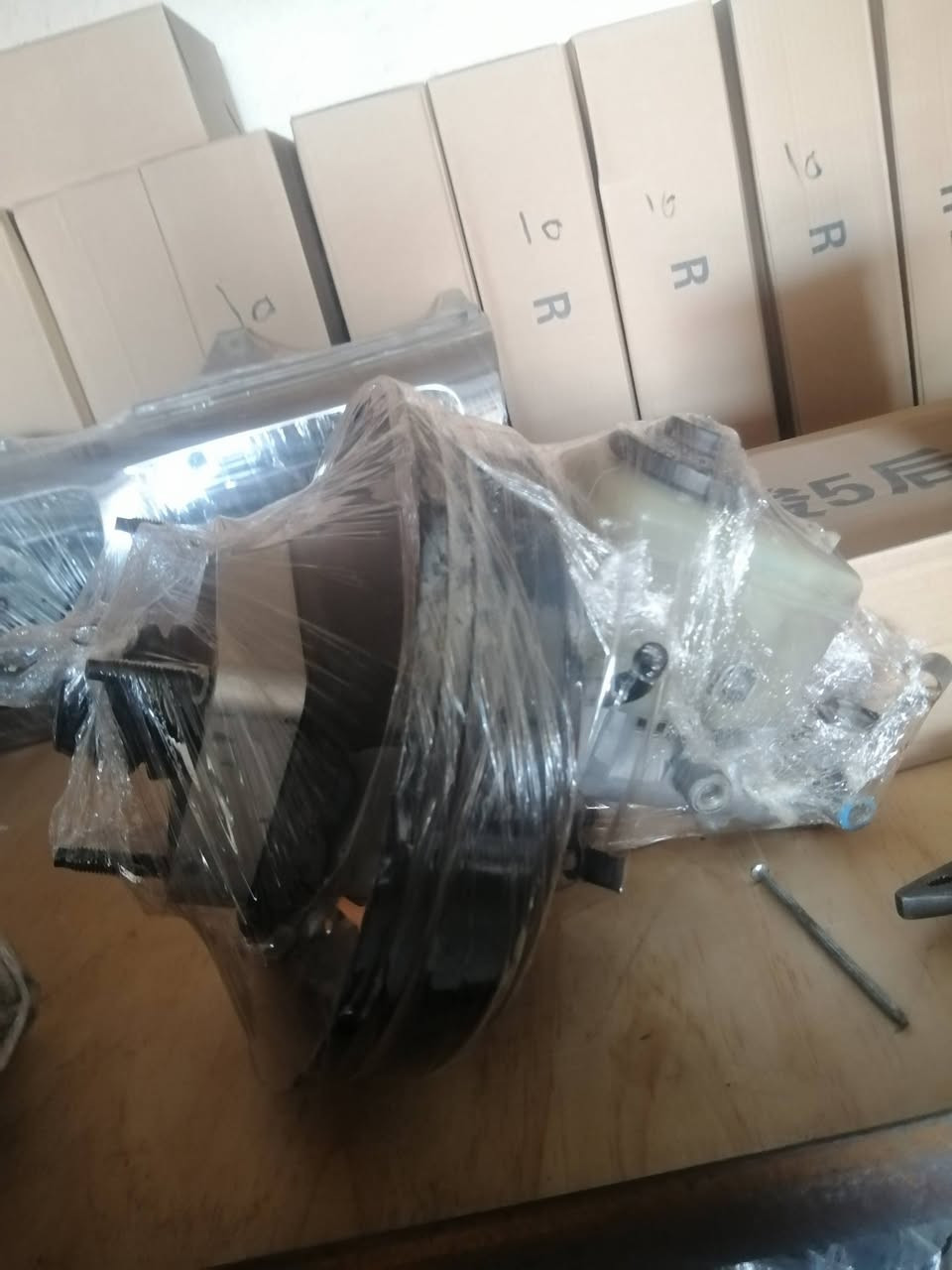 بريش وعنبار حاويه بيكم ياباني  ***********
***********
