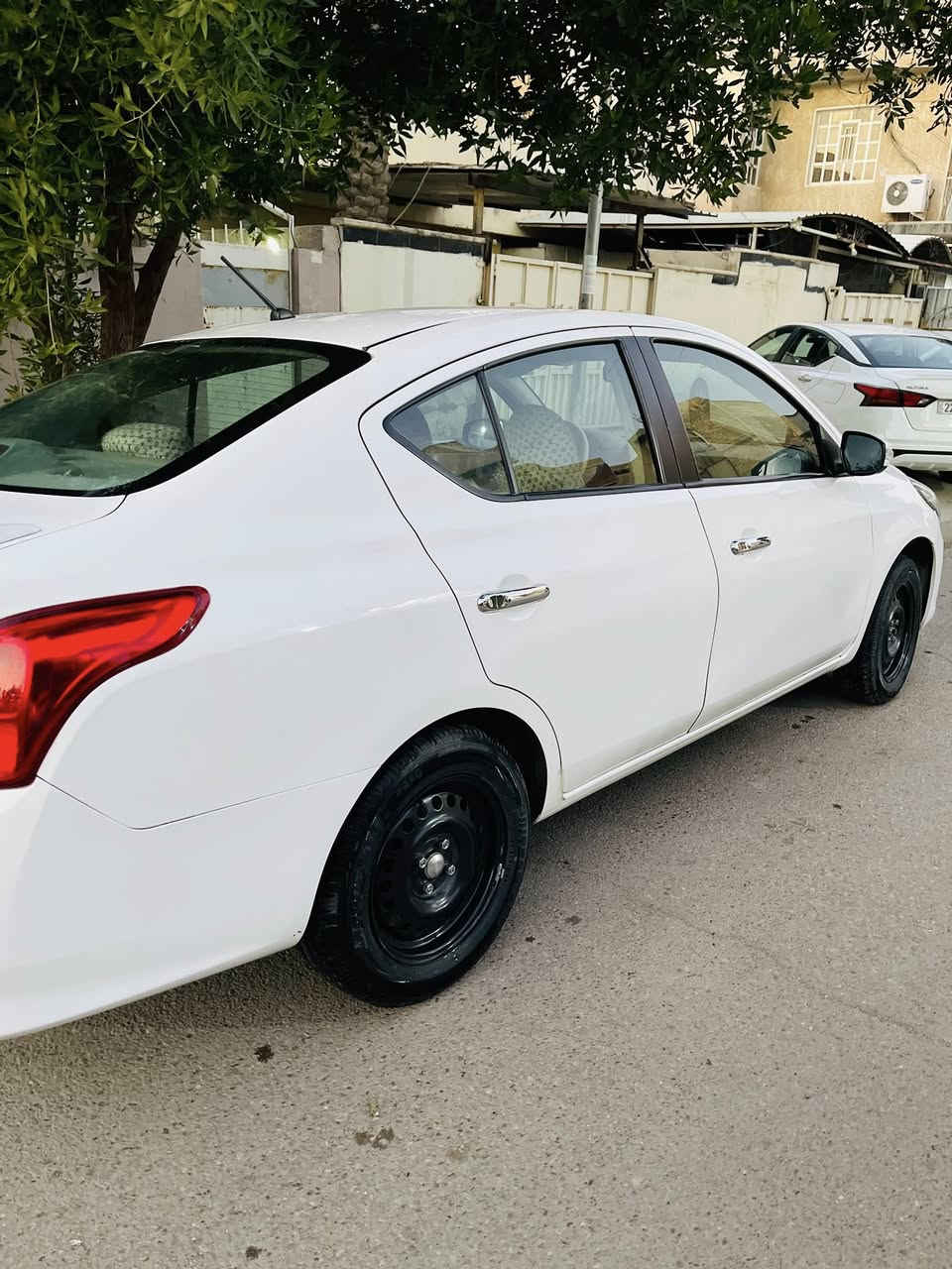 سلام عليكم نيسان صني ٢٠٢٥ ماشية ٣٥ بيه منضومة غاز وسونر مرفق بالمنشور السعر١٢٧ مكان سياره بغداد شارع فلسطين رقم الهاتف ***********
