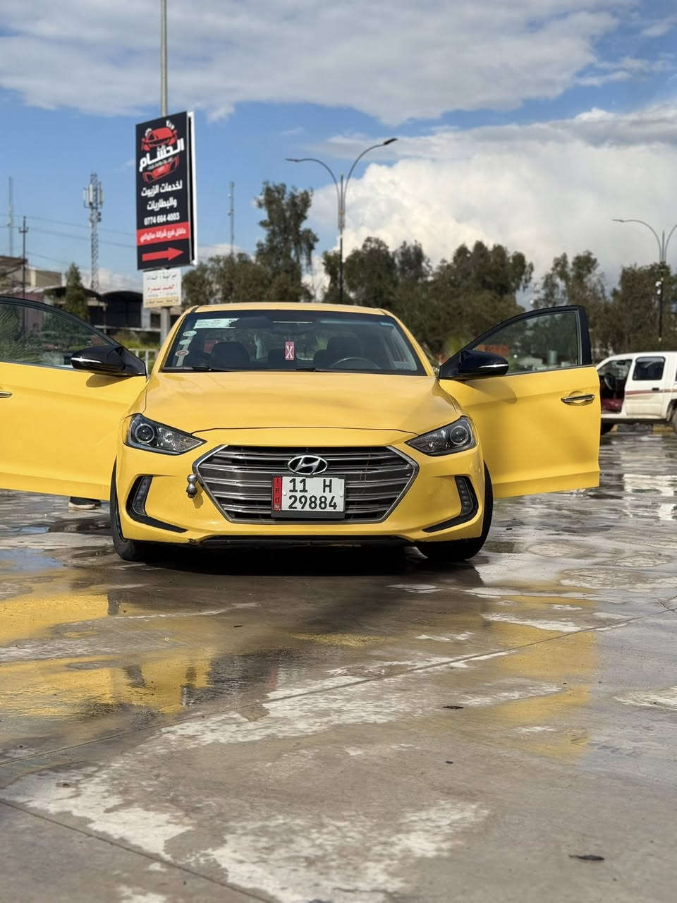 بسم الله
السلام عليكم ‪

للبيع النترا 2017 وارد امريكي رقم بغداد  

حادث فقط بوند بدون داخل بدون ايربك 

فول مواصفات ماعده فتحه سقف

محرك 2000 دوش المرغوب

كير اي تي المرغوب 

اشاير بالمري 

بصمه تشغيل وأبواب 

شاشه وكامرة تحكمات 

كشنات تدفئة مصفره ه‍يئة وغرامات تحويل ثاني يوم

السعر؟ 128 وبيها مجال   
خابر وتدلل
مكان موصل 
تواصل  
***********
***********
