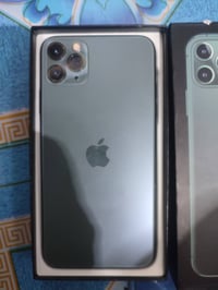 ١١ برو ماكس • ٥١٢ • مقفول