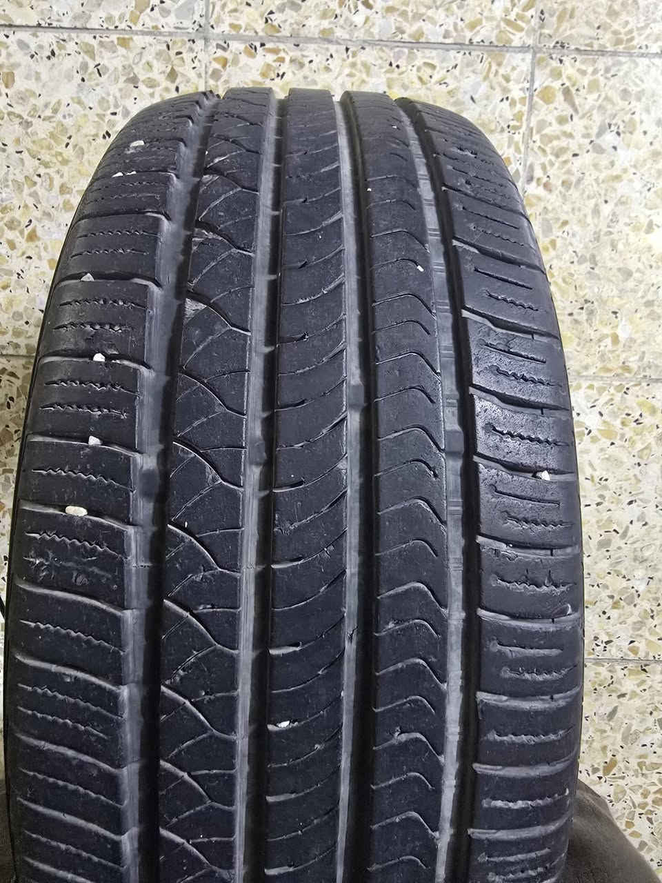 سعر 30 الف
مال النترا بس غيرت التايرات الاماميه بنقشه جبلي . وزاد عندي هذا نقشه ناعمه . بدون ضربه بدون بنجر . ولين مو يابس  نظافته واضحه بالفيديو 
225 . 45 . 17
***********
بغداد
