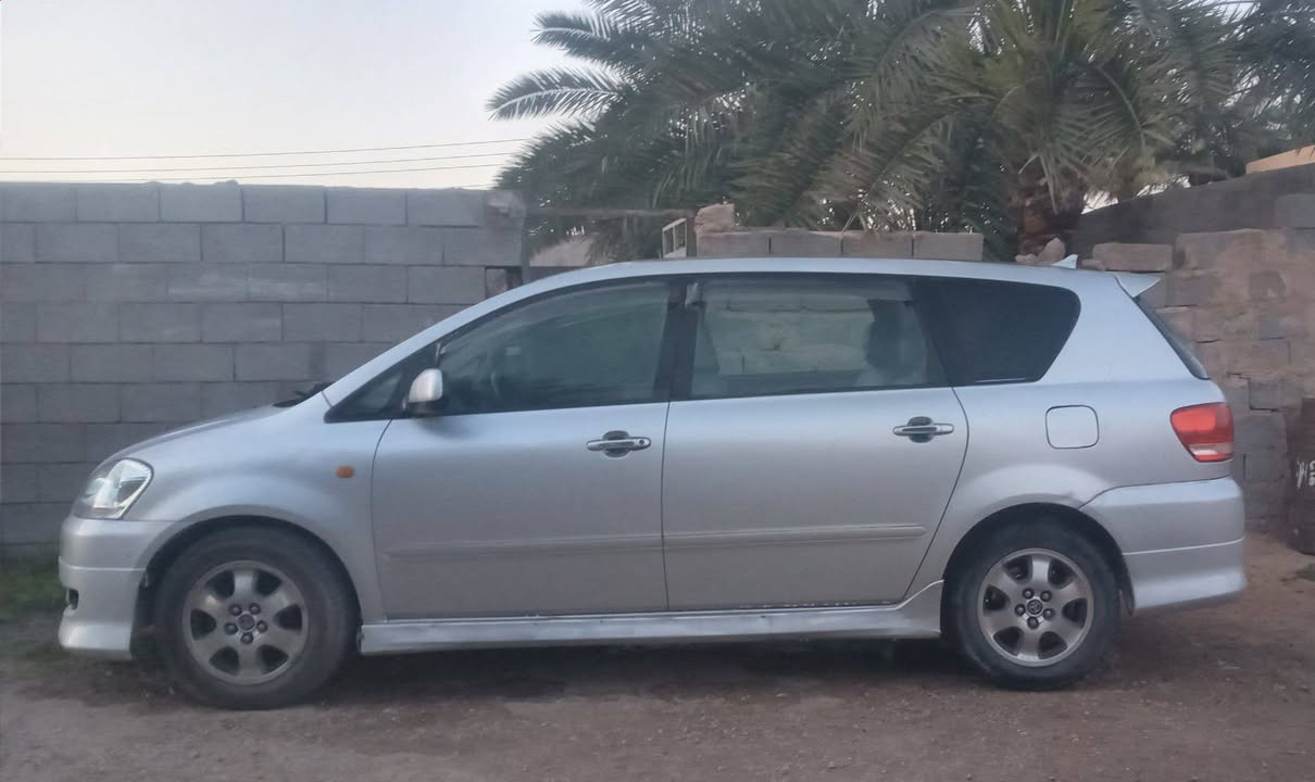 سيارة تيوتا ابصم سبعه راكب  موديل  2010 اصلي  سنويه بغداد  تبريد  ثلاث قطع  محرك وكير  كلها مكفوله السعر 98  وبيها مجال بسيط للإستفسار الاتصال بالرقم  ***********
