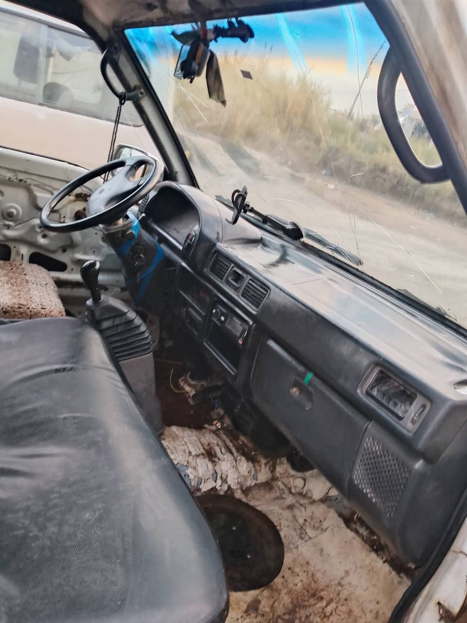 سلام عليكم هونداي للبيع موديل 94  شواصي شركه السيارة بلاديه منطول الطول كير ومحرك وكسن مكفول السعر 25 وبيهه مجال مكان السيارة ابغداد دورة عرب جبور
*********** بي وتساب
