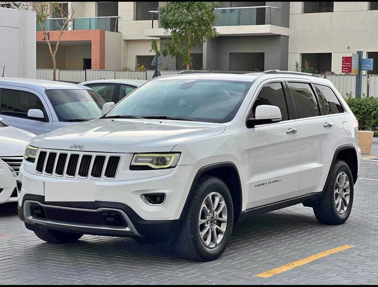 Jeep  لمتد 2014
وارد خليجي فوله
دوبيه
ساغه براوه نيه
كفالته لصبغ وبراوه وحادث
سعري  120 $
قره هنجير كركوك
*********** واتساب
