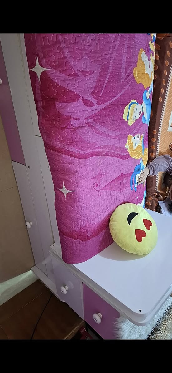 من رخصه الادمن جربايه مستخدم 
متكونه من جرارات صغار عدد ٢ 
وجرارات كبار عدد ٢ 
تحتوي على مكتبه  
وبيه بعد تكمله تصير كاروك هزاز 
االسعر ١٥٠ نضيفه بيه فقط ضرر بسيط مصورته 
للاستفسار خاص


**إذا كنت صاحب هذا الإعلان وتريد حذفه لأي سبب، رجاءا أرسل رسالة إلى الدعم الفني**