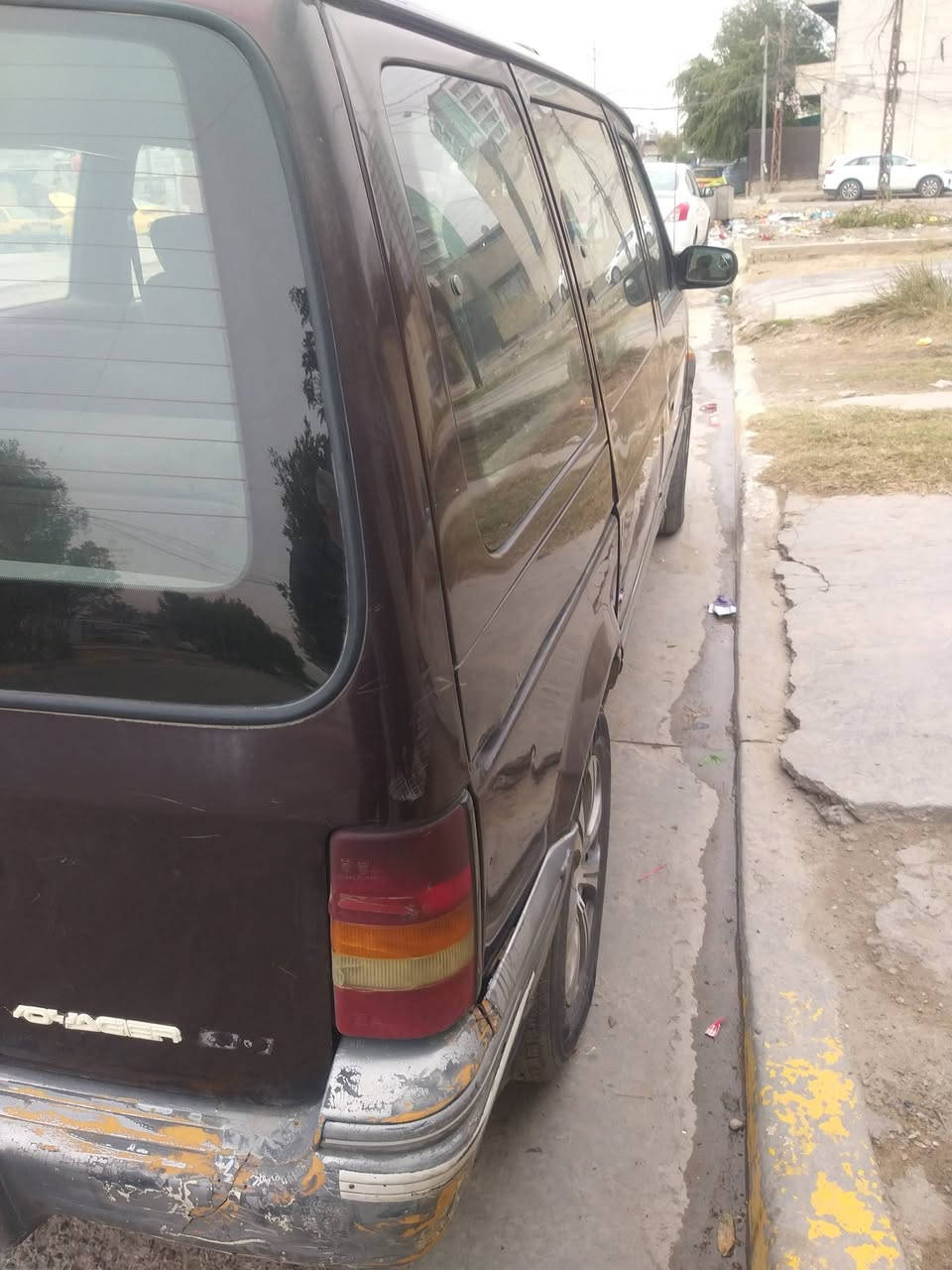 السلام عليكم ورحمة الله وبركاته
دوج موديل1992باسمي أنبار مشروع وطني 

السعر 20 ورقه بيع فقط 

صارلها عندي اكثر من15سنه 

المحرك والگير والصدر تعبانات

السياره تشتغل نگره سلف 

رقم الهاتف واتس 
***********
مكاني بغداد مدينة الحريه
