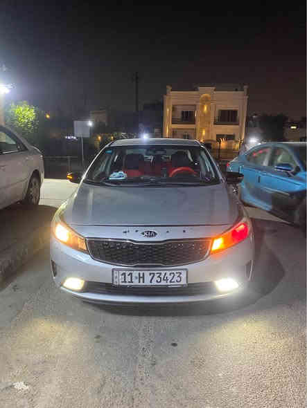 سلام عليكم فورتي موديل 2017 
السعر 109
السياره بيها 3 قطع صبغ 
شاشه بصمه مري شفط كشن تدفه وتبريد
السونار كدامك تجي دكلب براحتك 
مكان السياره بغداد حي العامل 
السنويه باسمي 
التواصل *********** بغداد
