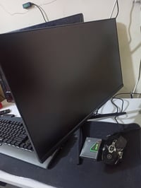 شاشه نضافه (100%) للبيع ملاحضه(لايوجد توصيل) سعر 150 الف  نوع الشاشه (...