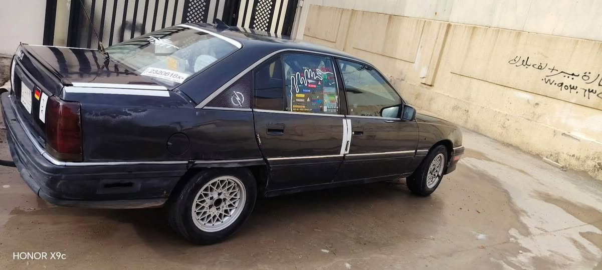 سلام عليكم اوميكا موديل 91 كل عيب مآبي ترايك وين  متريد. سنويه ساقطه من 2020  سعرها 38 بي مجال الطيبين *********** وتساب.  ***********.
