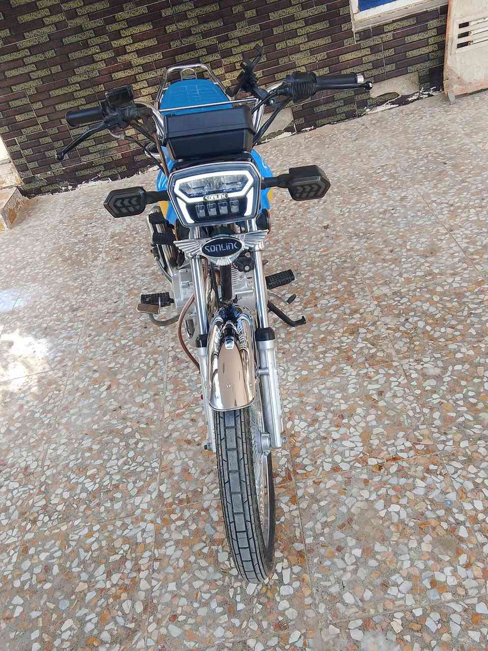 بيع مستعجل وسعره مناسب تايكر سونك الأصلي مكفول كفاله عامه اي نقص مابيه كلشي بيه شغال وراق كامله دراجه مطلعه منل وكيل وعدي بيه وصل بسمي سعره 680/مكانه حمزه الغربي رقم ***********
