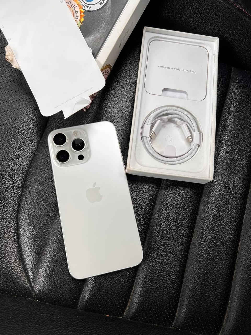 شلونكم شباب 🤝
•ايفون 15 برو ماكس.
•بطاريه 96 ذاكره 256.
•لون مميز نموذج M/AAA.
•كامل ملحقات+لزكه وگڤر اصلي.
•ماستر شرق اوسط الأصلي 
____________________

مكفول وتر بروڤ وصور موضحه كدامك سعر (مليون و25) وبي مجال بسيط بيع او مراوس 
بغداد #الشعب
***********
