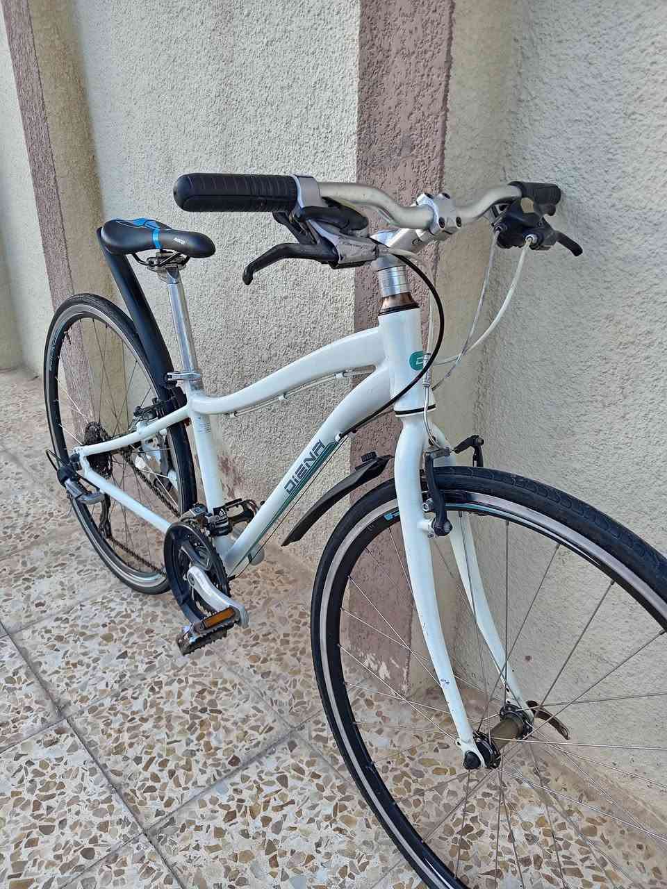 #بـيع_فـقـط 🔹✔
دراجه ماركة #PRECISION_ #بريزيشن ياباني 🇯🇵

حجم 28 (c700)
معدن المنيوم
سستم شيمانوا تورني 8×3
بريكات تكتروا
وياله زوم مختمه
دراجه وضع حاويه كامله ومضبطه كل غراضها اصليه

#السعر 135
#مكاني_جانب_الايسر_حي_فلسطين


**إذا كنت صاحب هذا الإعلان وتريد حذفه لأي سبب، رجاءا أرسل رسالة إلى الدعم الفني**