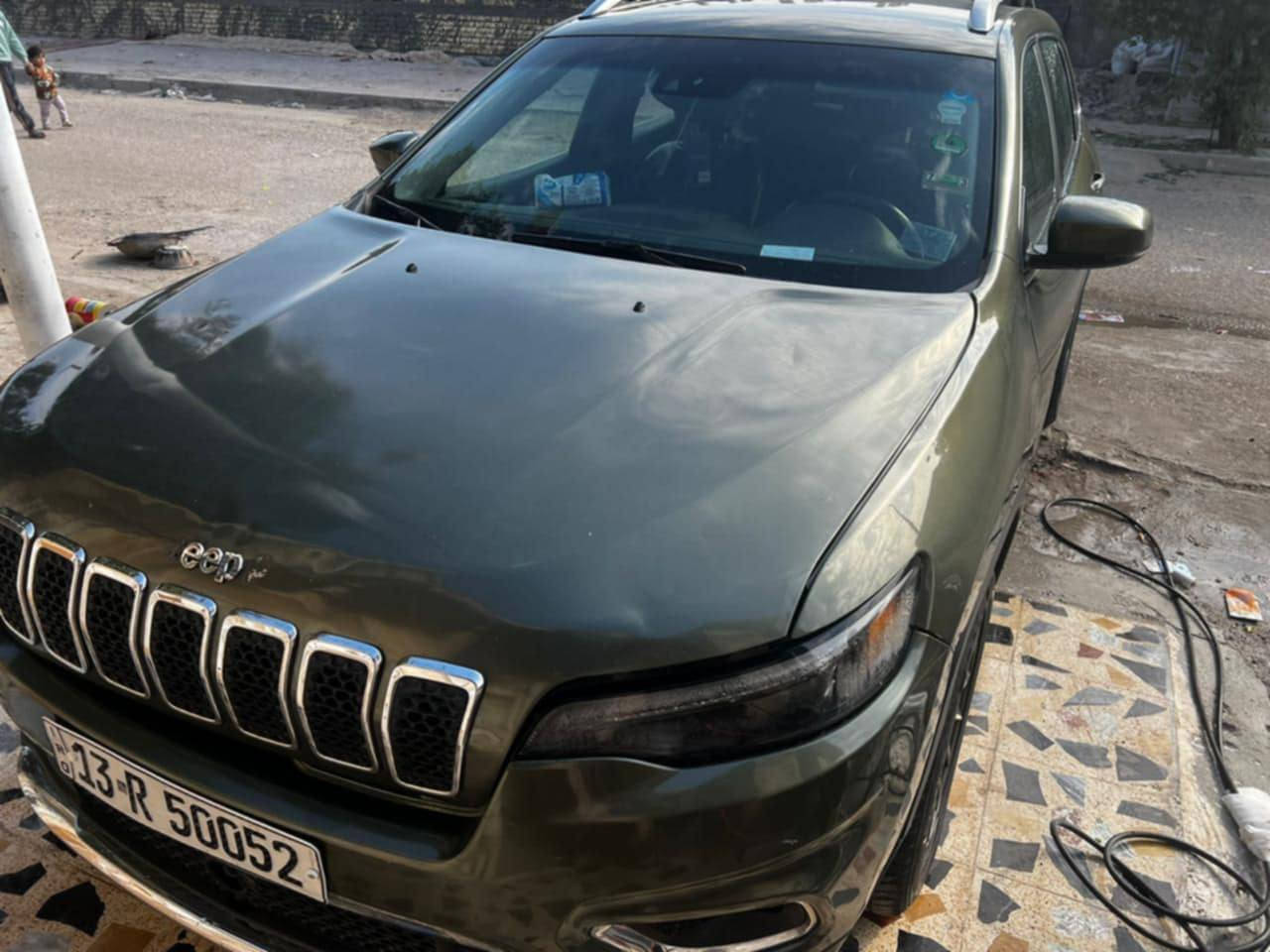 جيب شيروكي للبيع موديل 21 تفاصيل السياره داخل الصور الاستفسار على رقم ***********
