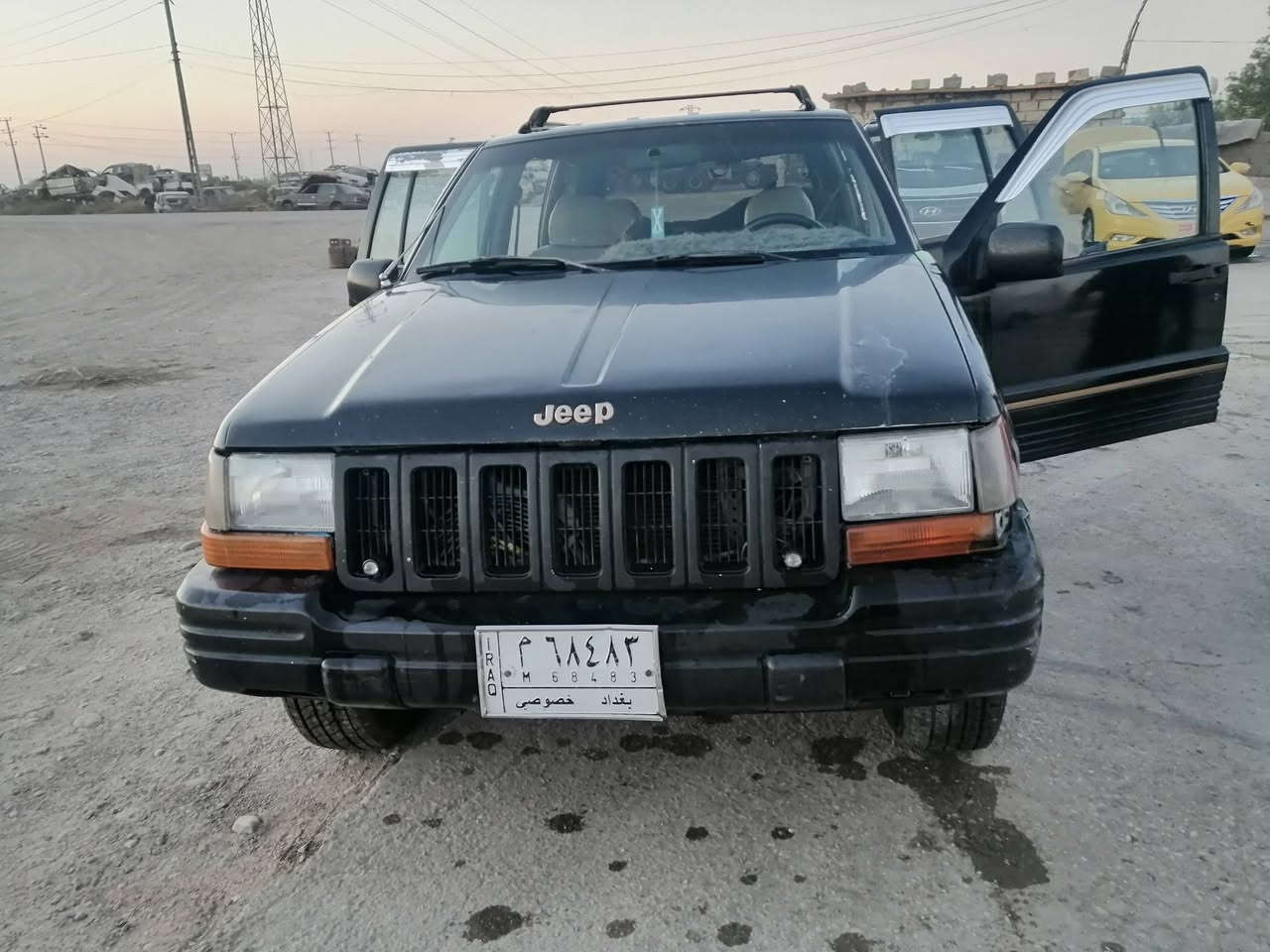 جيب شيروكي 94محرك وگير فيفيتي
رقم بغداد انگليزي 42وبيها مجال رقم صاحب السياره 
*********** العنوان ذيقار الشطره
