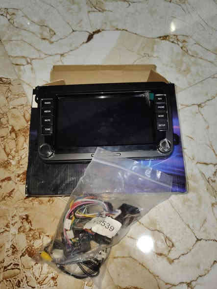 للبيع
شاشه اندرويد جيتا ترهم من موديل 13 لحد موديل 16 
سيارتي موديل 17 الفيش تختلف واشتريتها وما رهمت 
سعرها مناسب جديده ما مستخدمه 
***********
