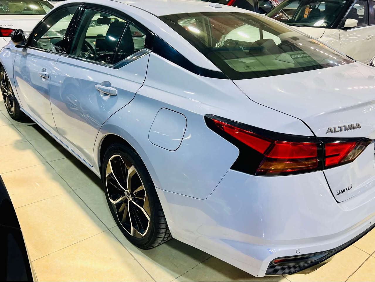 السلام عليكم 
للبيع نيسان التيما 2023 SR رقم كاتي يترقم شمالي فقط 
موصفات SR المعروفة 
بدون  صبغ بدون تبديل بدون ظرر فقط رصعة بهلال جاملخ السكن مسحوبة وورقة الفحص موجودة كلها بشرط حتى دعاميات مكفولة ايرباك سستم
السعر ( 177 ) $$ بيها مجال بسيط 
للاستفسار اكثر اتصل ع الرقم *********** كركوك, العراق
