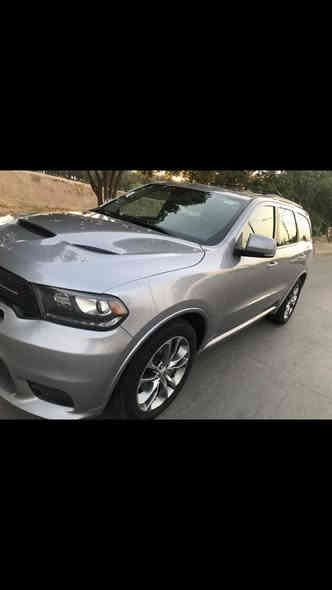 السلام عليكم / مرخصة الادمن المحترم               
دوج دورنگو خليجي موديل 20 رقم سليمانيه السياره باسمي تريد وكاله او تحويل حاضر مواصفات GT المعروفه ميحتاج اذكرهن سياره جديده مكفوله عام بيها صبغ نص باب الراكب وشويه بالصندوك بعدها بوضع الشركه 
السعر المطلوب  285 وبيها مجال 
ديالى خانقين ***********
