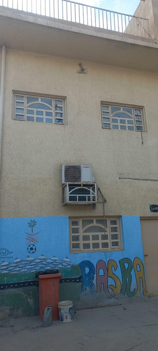 بنايه للايجار ٣٧٠ م٢ ثلاث طوابق في الجزائر العباسيه تصلح مجمع شركات او مقر شركه او شركة توصيل أو شقق سكنيه .. توجد ساحه كراج داخل مساحة البنايه للإستفسار التواصل مع :
***********
***********
