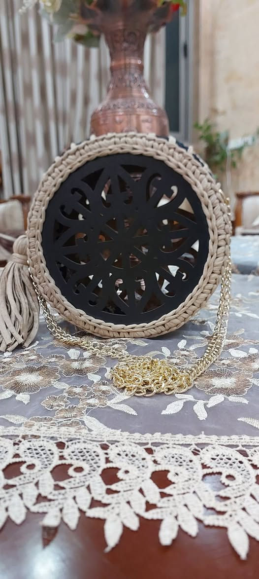 حقائب بخيط الكليم والوجه خشب🌹
السعر ١٨ألف🌹
بدون بطانه فقط سحابه🌹
يوجد خدمه توصيل🌹
كربلاء ٣٠٠٠🌹
بغداد ٥٠٠٠🌹
محافظات ٦٠٠٠🌹


**إذا كنت صاحب هذا الإعلان وتريد حذفه لأي سبب، رجاءا أرسل رسالة إلى الدعم الفني**