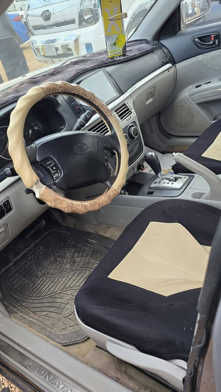 سلام عليكم للبيع موديل 2006مكينه 2400بيه صبغ حزام سعر 83وبيها مجال مكاني الرمادي تصال ***********
