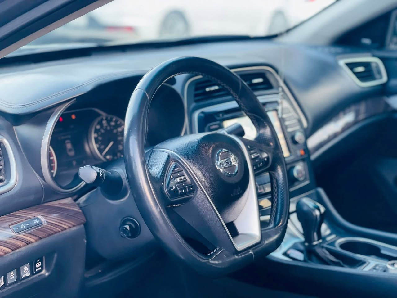 سلام عليكم         بسمي تحويل مباشر 
عندي نيسان التيما   للبيع 
        فوووول مواصفات  بلانتيوم 
تحكمات سنتيرن  بنراما سقف 
5 كامرات   ويل كب كروب   كشنات جلد كهرباء 
    برده خلفي كهرباء 
بي كلش هواي مواصفات موضحه بصور 
صور الحادث مرفقه        
مكان بغداد  كراده مريم 
هاتف ‭0772 256 9823‬          سعر 123 $
